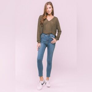 Crescent drive skinny jeans 32 light high rise